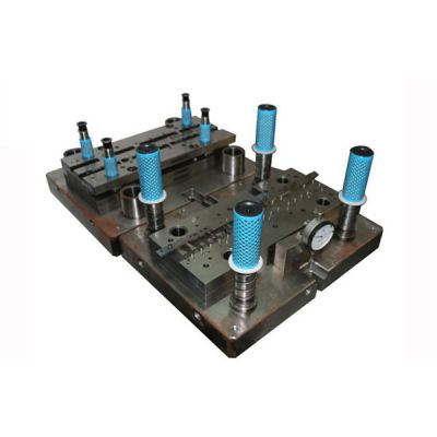 High speed progressive stamping die